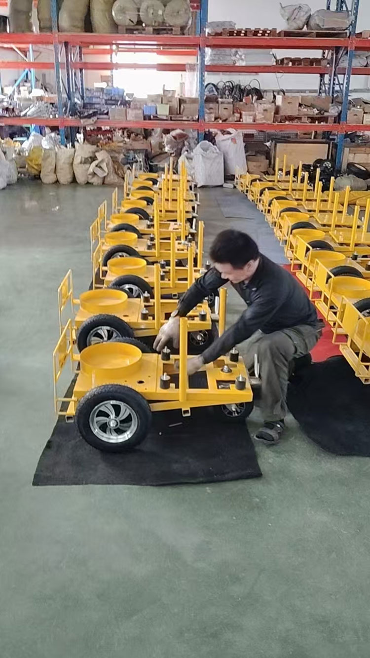 Cold Paint Road Markering Machine naar Kazachstan, met de benadrukte productieproductie Excellence
